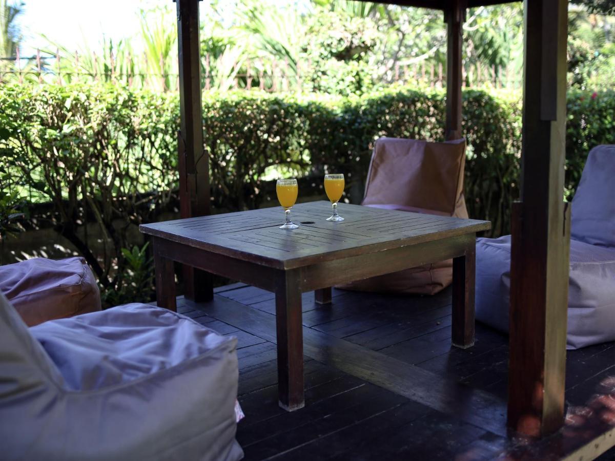 Sunset Villa Senggigi Exterior foto